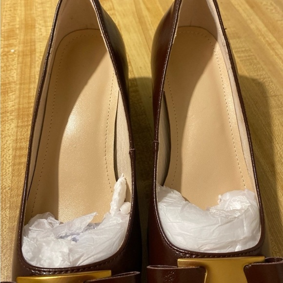 Tina Cus Brown Leather with Gold Accent Square Toe Block Heel Pumps NWOT 5 - Picture 3 of 9